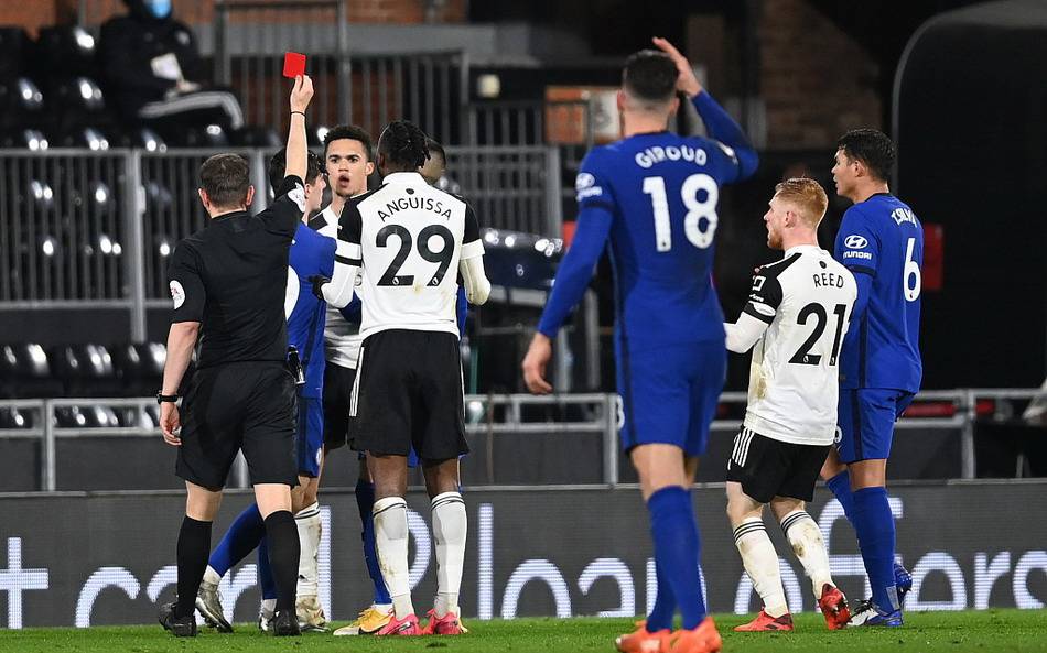 鲁媒：彭啸脚踝韧带损伤，预计要先恢复两周再进行下一步治疗