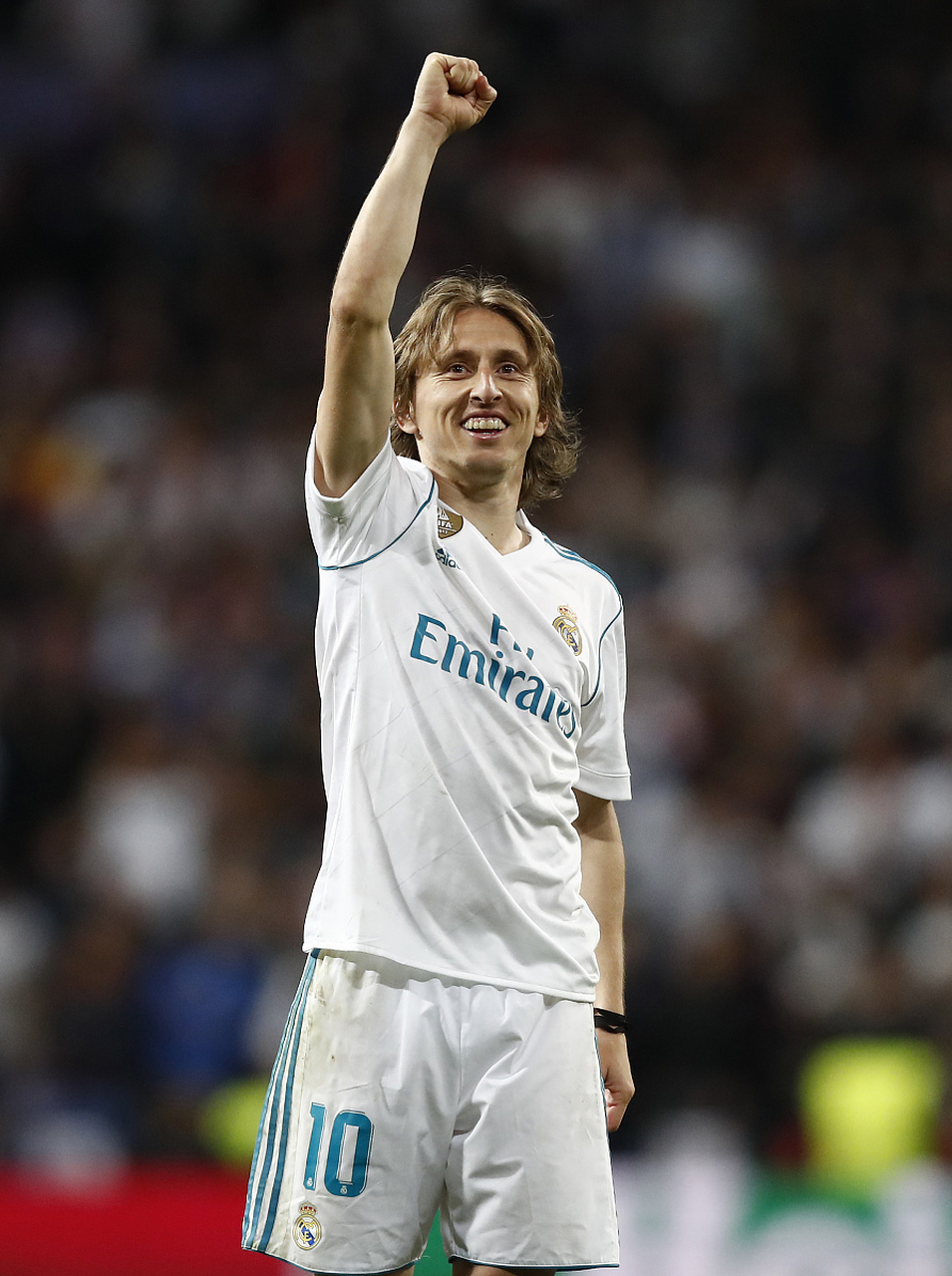 颜骏凌：夺冠的过程每年都不一样，4座中超冠军每一个都不同